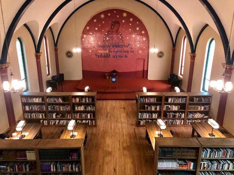 Mary College Library